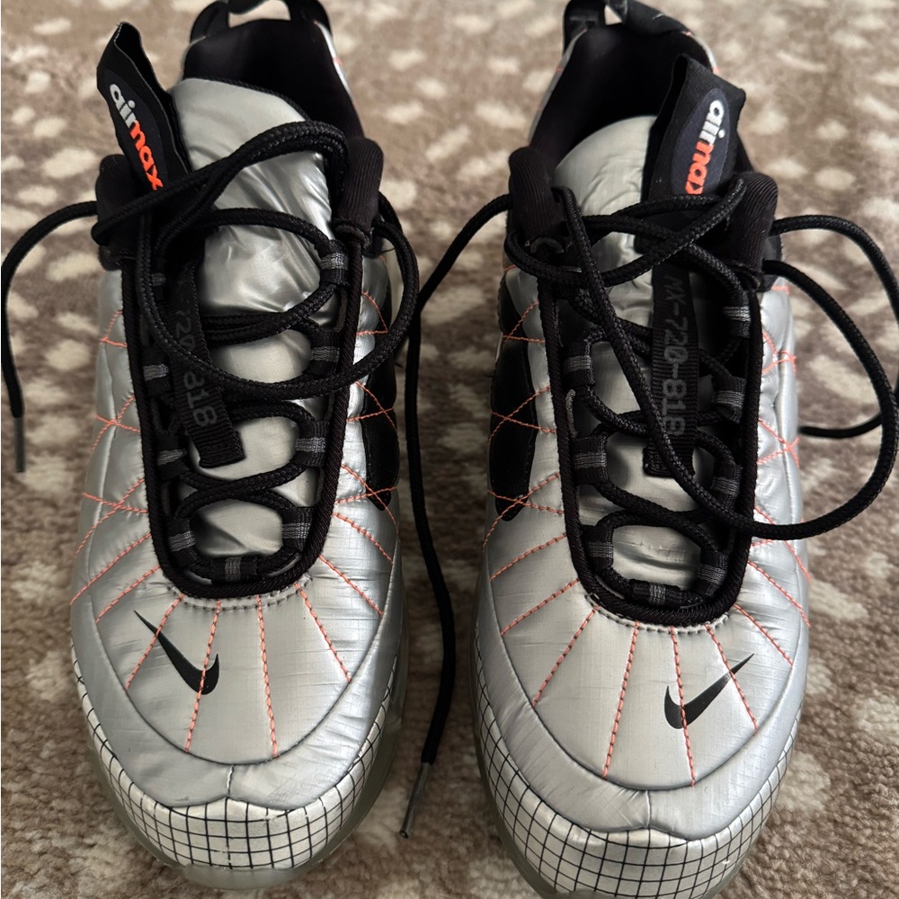 Nike Air MX 720-818 Metallic Silver